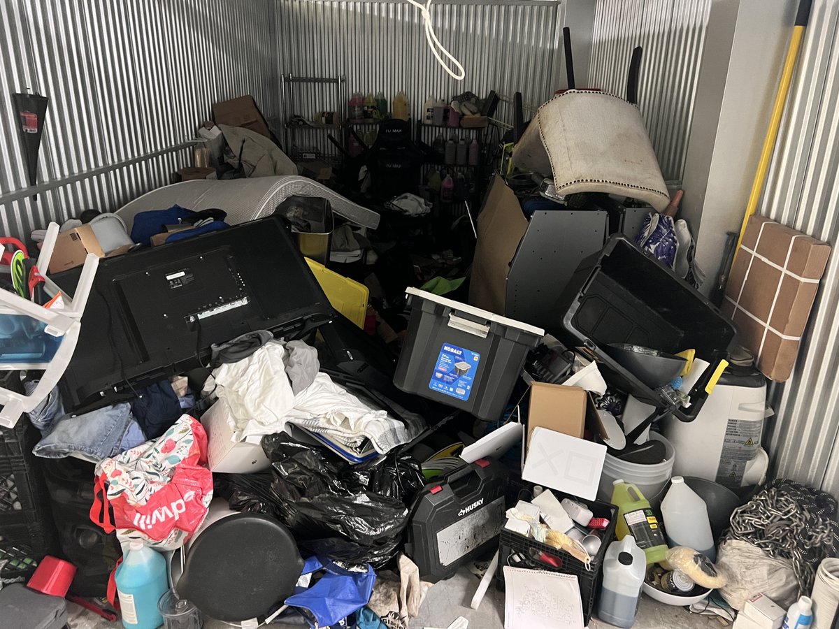 10 x 20 storage unit in Hollywood, FL