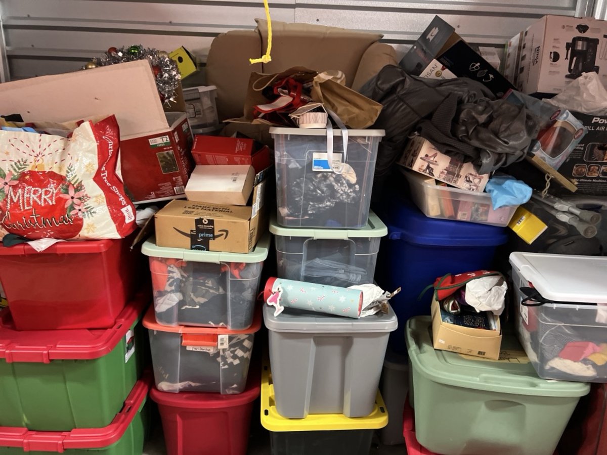 5 x 10 storage unit in Commack, NY
