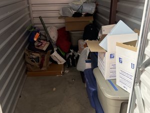 5 x 10 storage unit in Farmingville, NY
