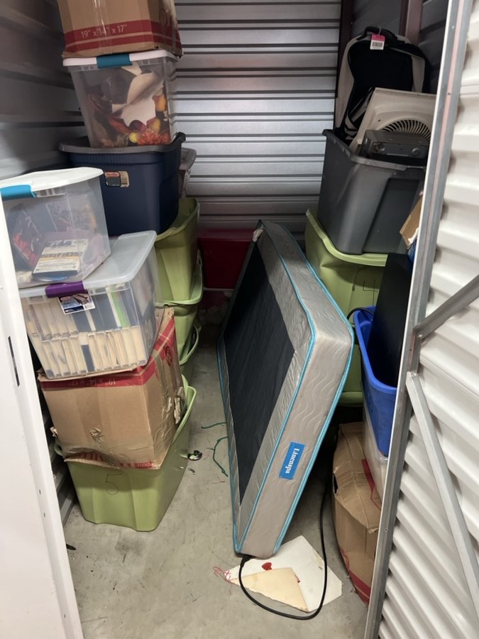 5 x 10 storage unit in Farmingville, NY