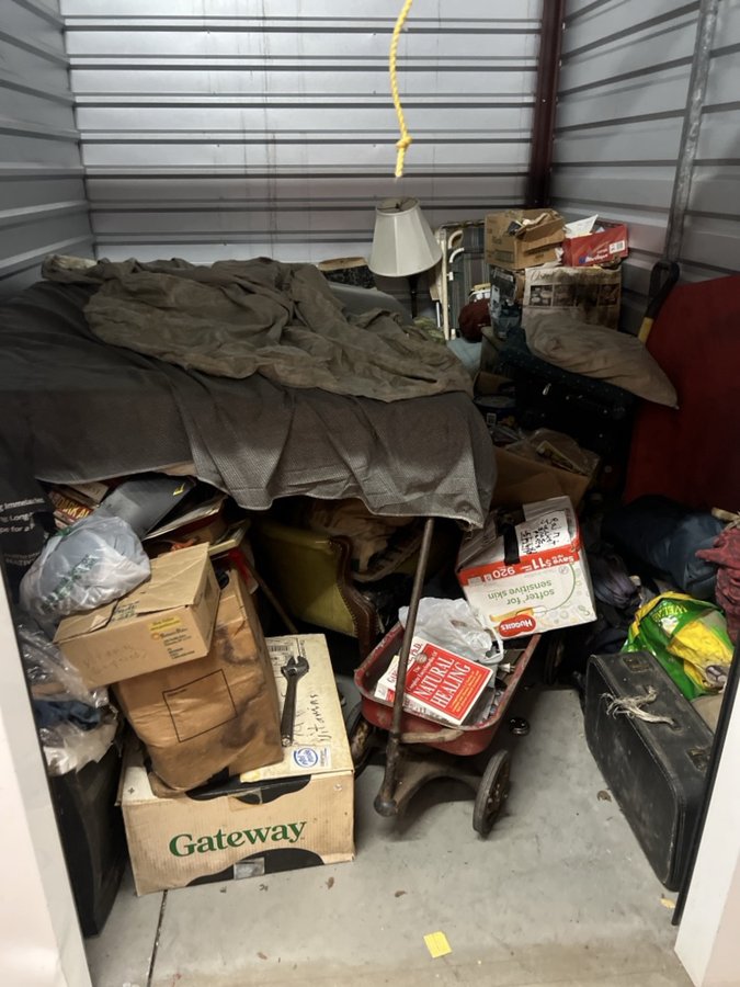 7 x 10 storage unit in Mount Sinai, NY