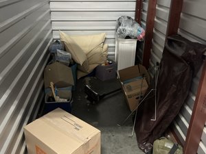 5 x 10 storage unit in Mount Sinai, NY