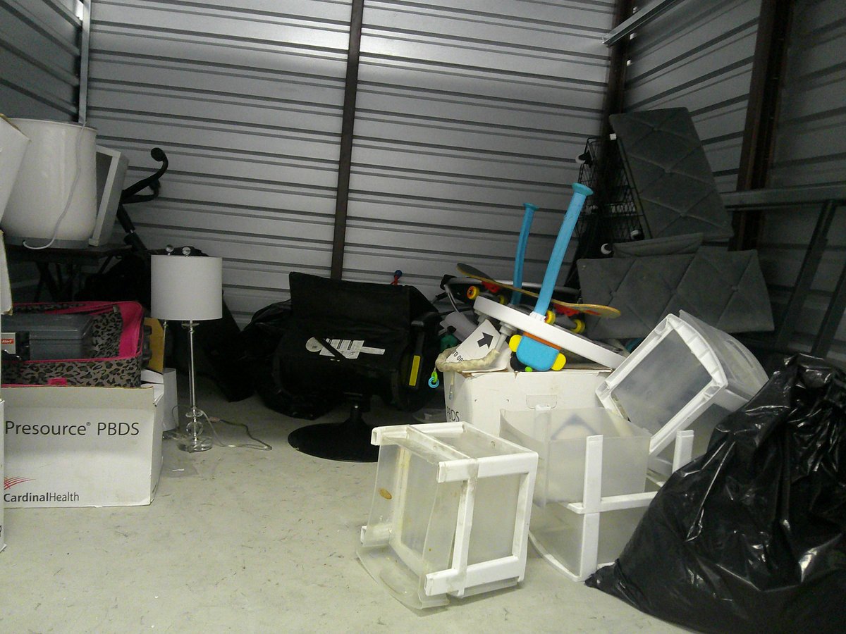10 x 10 storage unit in South Euclid, OH