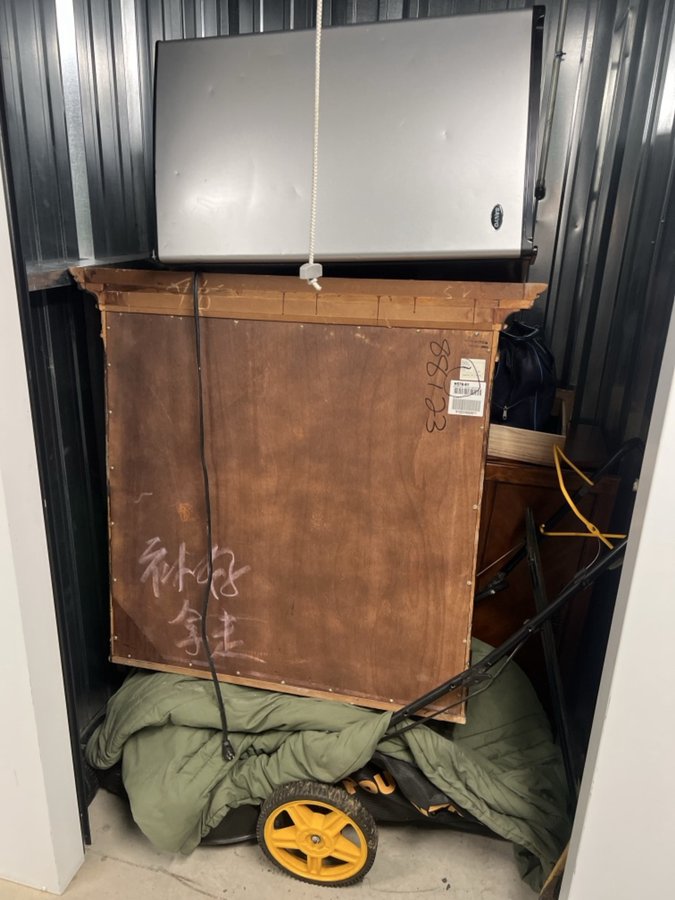5 x 5 storage unit in Miller Place, NY