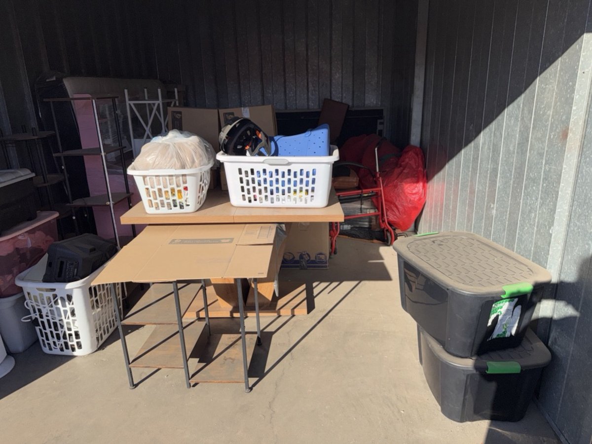 10 x 15 storage unit in Phoenix, AZ