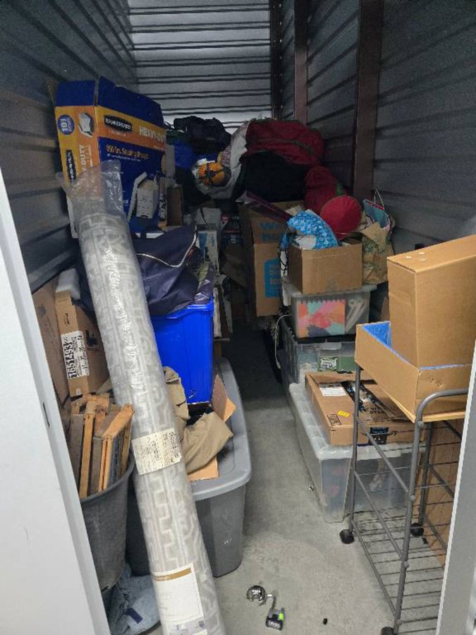 5 x 15 storage unit in Brentwood, MD