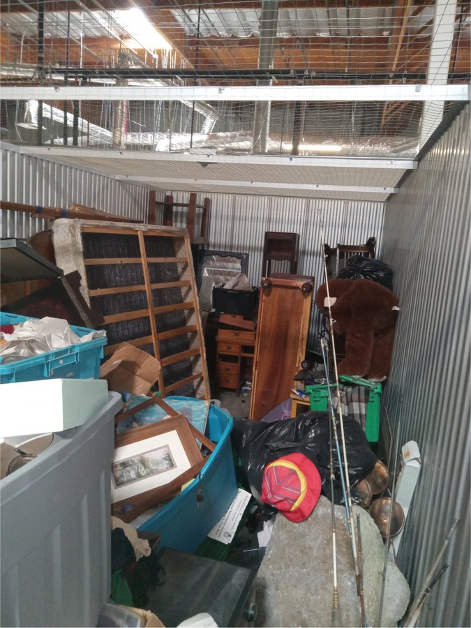 10 x 27 storage unit in Sacramento, CA