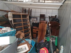 10 x 27 storage unit in Sacramento, CA