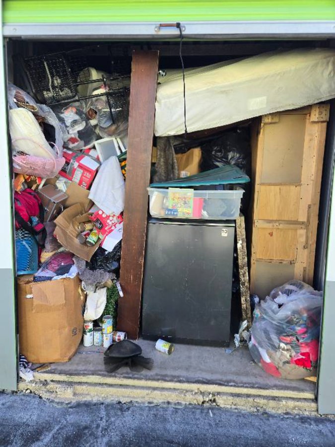 8 x 20 storage unit in Killeen, TX