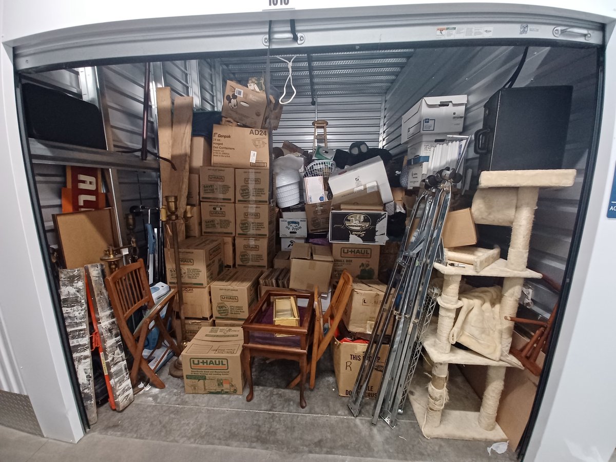 10 x 15 storage unit in Bellingham, WA