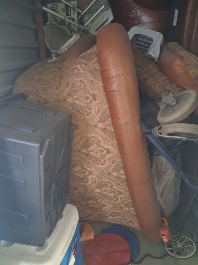 5 x 10 storage unit in Tampa, FL