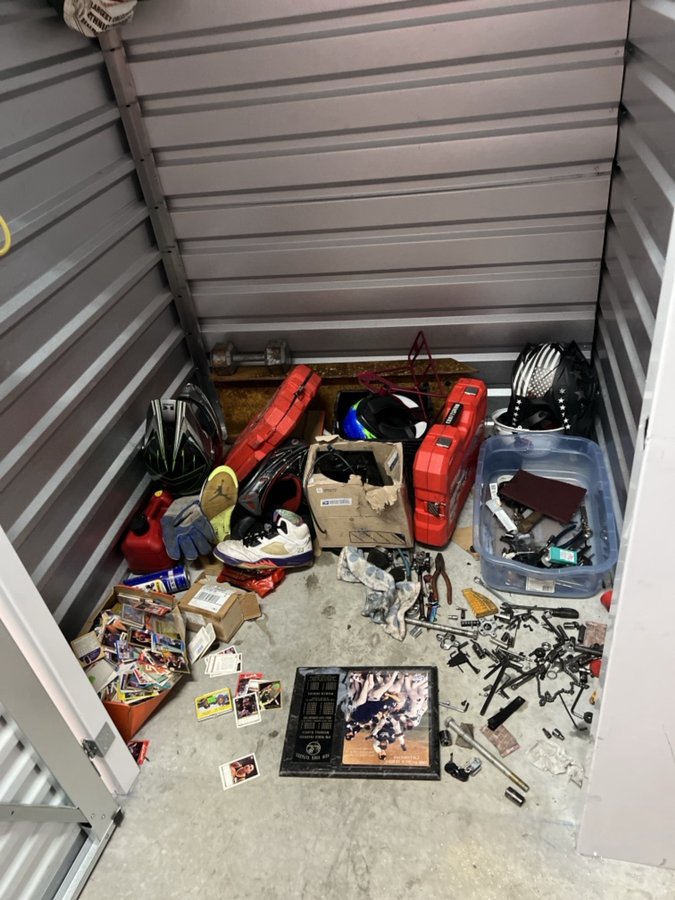 5 x 5 storage unit in Hicksville, NY