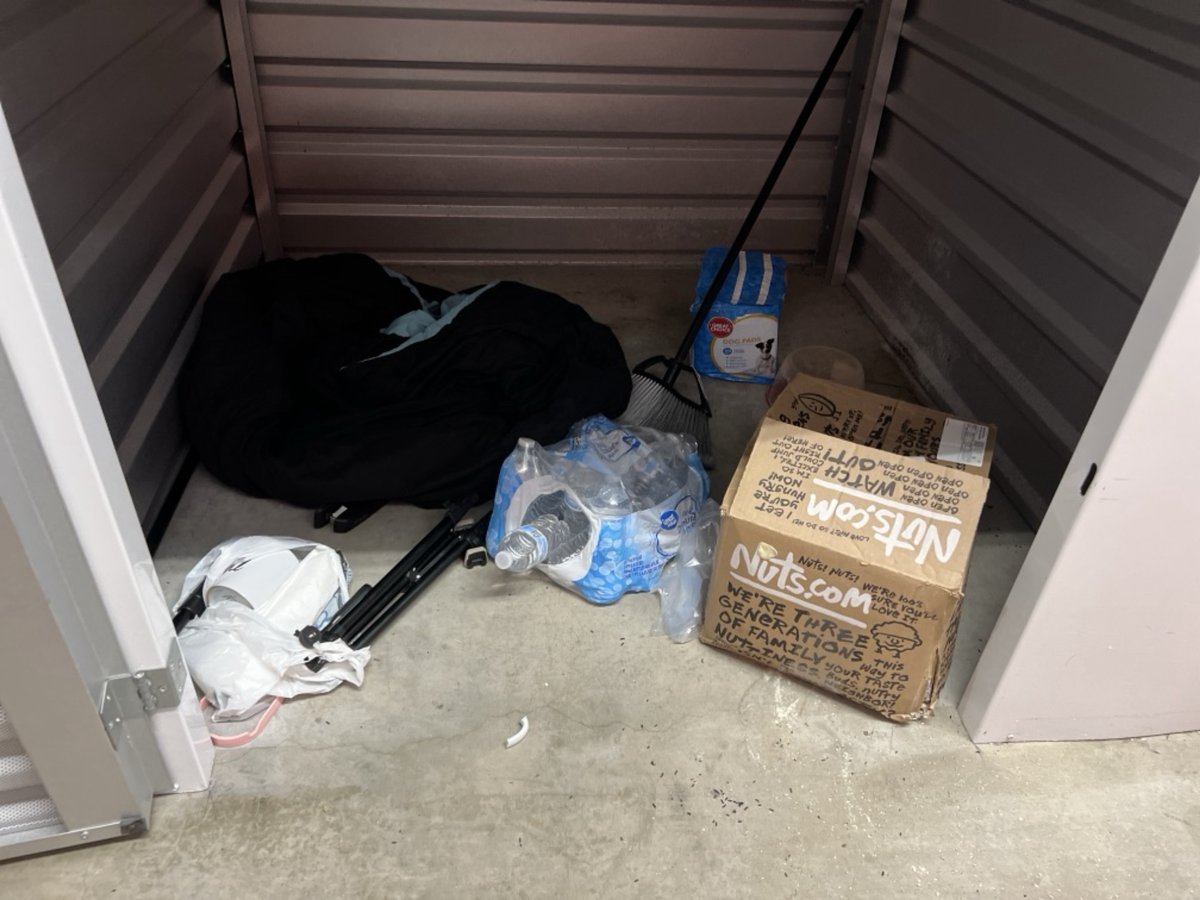 5 x 5 storage unit in Hicksville, NY