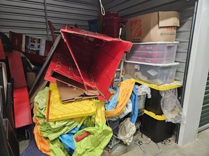 10 x 10 storage unit in Novi, MI