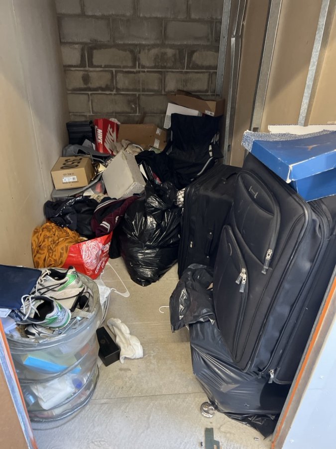 5 x 10 storage unit in Farmingdale, NY