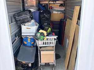 5 x 10 storage unit in Howell, NJ