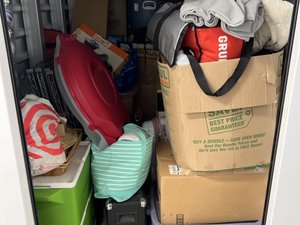 5 x 10 storage unit in Lindenhurst, NY