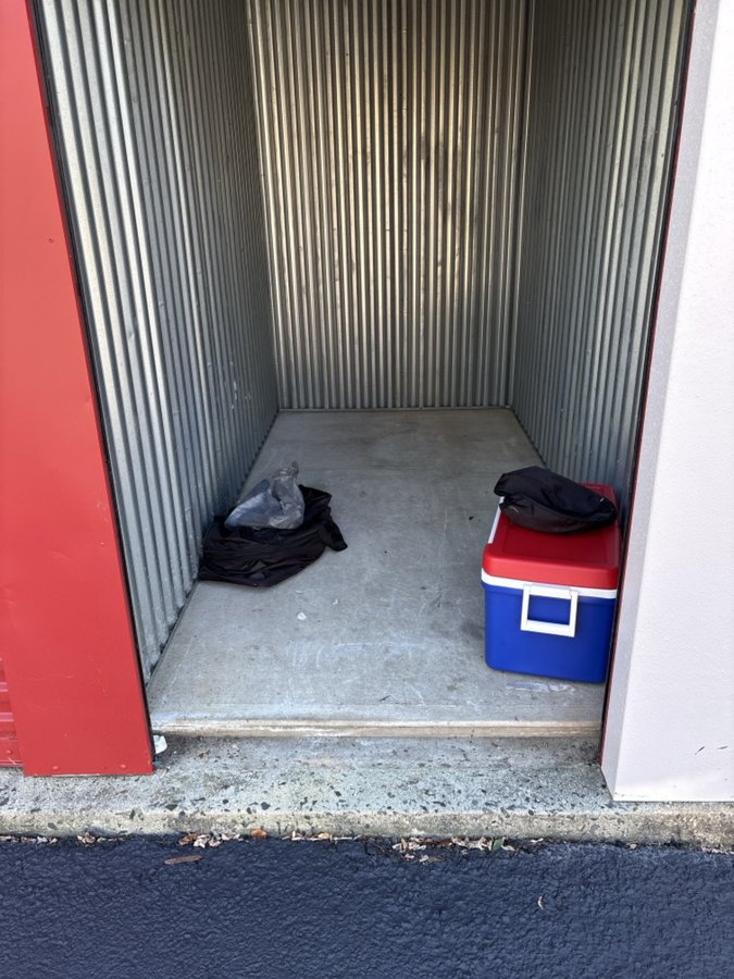 5 x 10 storage unit in Howell, NJ