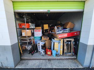 10 x 17 storage unit in Chantilly, VA
