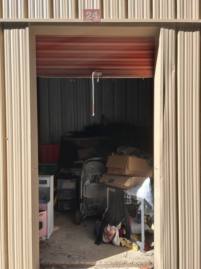 10 x 10 storage unit in Guntersville, AL