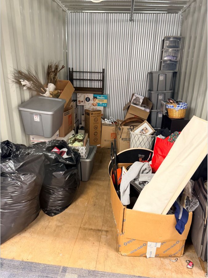 8 x 12 storage unit in Stafford, VA
