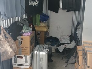 5 x 10 storage unit in Hollywood, FL