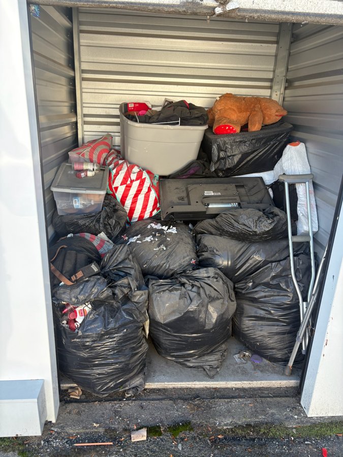 5 x 5 storage unit in Bohemia, NY