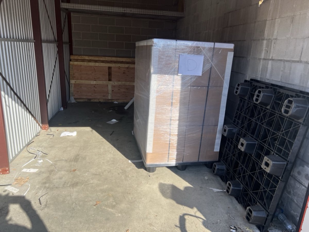 10 x 20 storage unit in Garden City, NY
