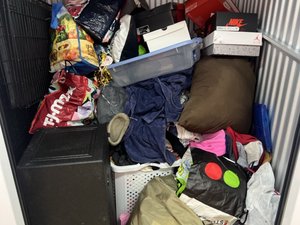5 x 5 storage unit in Garden City, NY