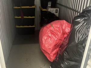 5 x 10 storage unit in Rockville Centre, NY