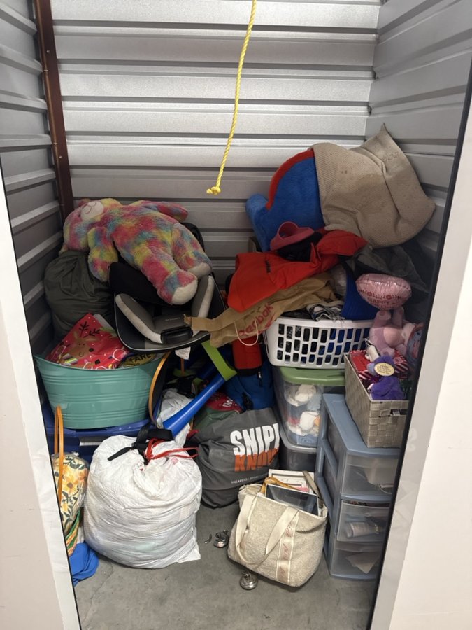 5 x 5 storage unit in Farmingdale, NY