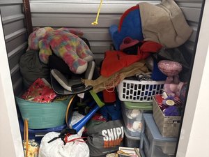 5 x 5 storage unit in Farmingdale, NY