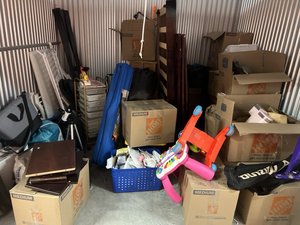 10 x 10 storage unit in Farmingdale, NY