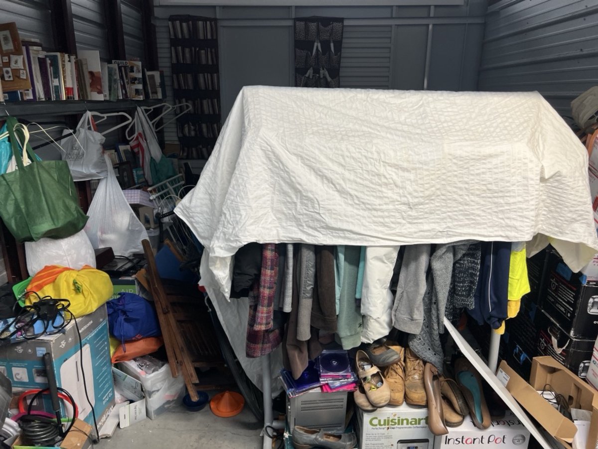 10 x 10 storage unit in Island Park, NY
