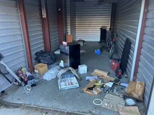 10 x 25 storage unit in Hempstead, NY