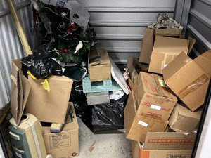 5 x 5 storage unit in Hicksville, NY