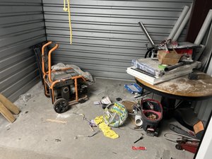 7 x 10 storage unit in Hempstead, NY