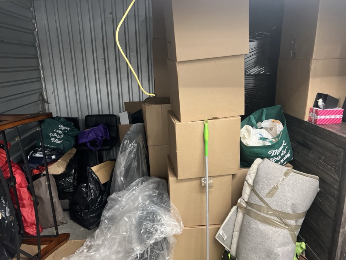 10 x 10 storage unit in Hempstead, NY