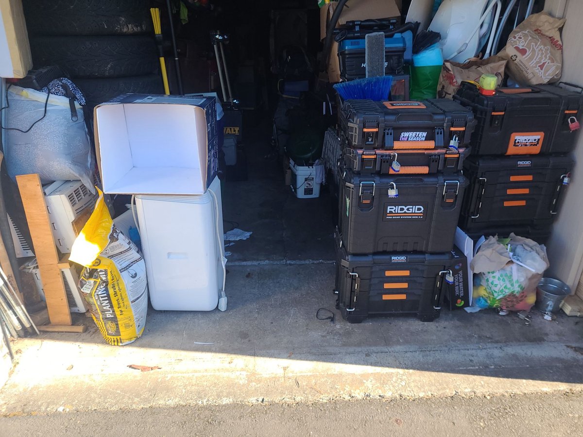 10 x 30 storage unit in Gresham, OR