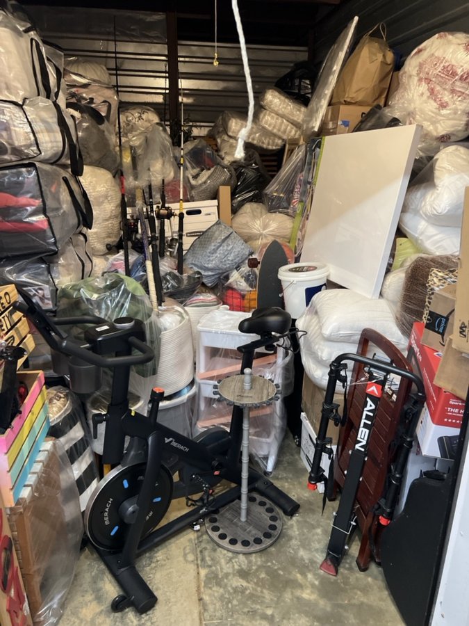 10 x 15 storage unit in Island Park, NY
