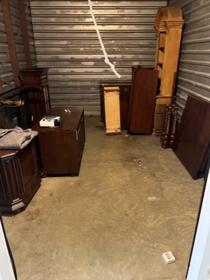 10 x 15 storage unit in Island Park, NY