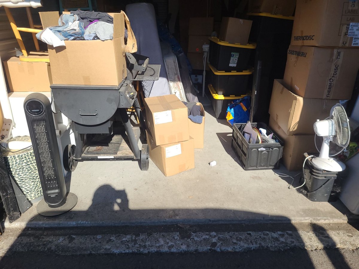 10 x 20 storage unit in Portland, OR