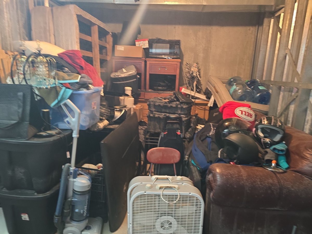 10 x 10 storage unit in Norwood, OH