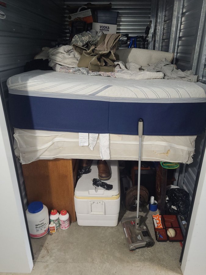 5 x 10 storage unit in Gresham, OR