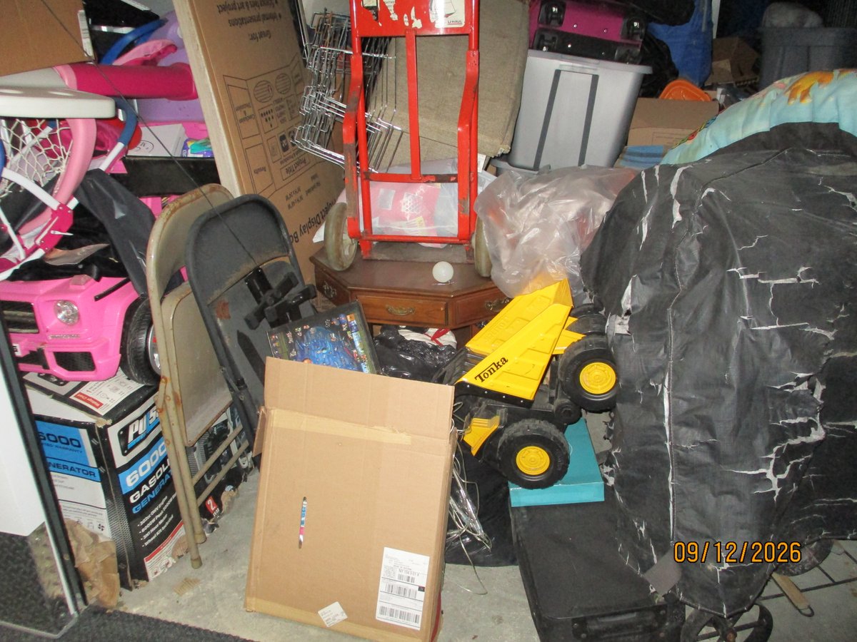 10 x 12 storage unit in Bronx, NY
