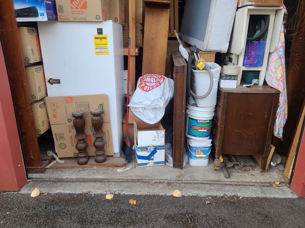 10 x 25 storage unit in Gresham, OR