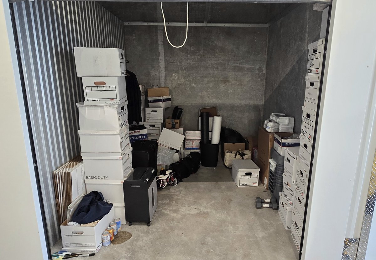 10 x 10 storage unit in Jupiter, FL
