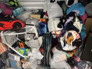10 x 5 storage unit in Lindenhurst, NY