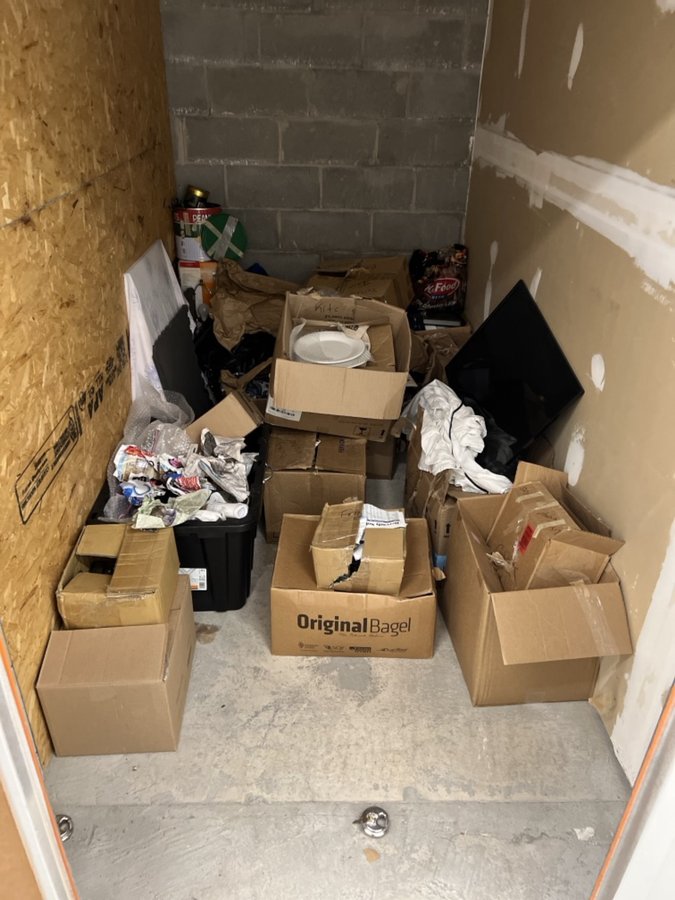 5 x 10 storage unit in Farmingdale, NY