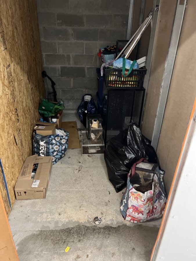 5 x 10 storage unit in Farmingdale, NY